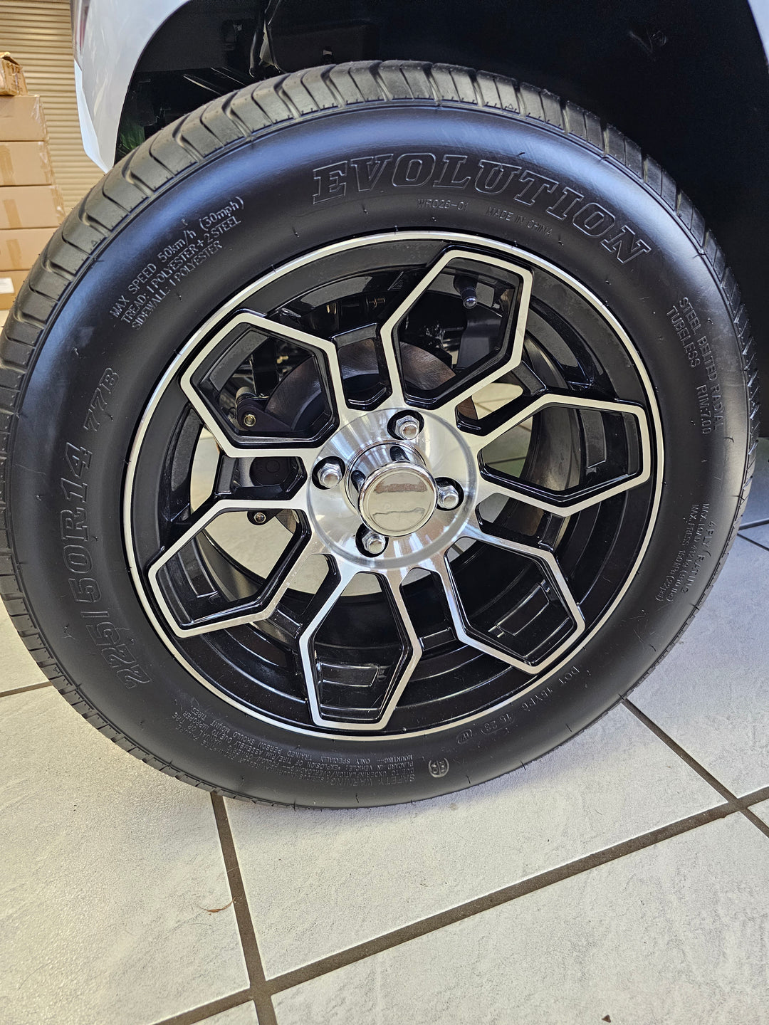 EVOLUTION D5 RANGER GOLF CART WHEEL ON 225/50R-14 DOT TIRE (4-PLY)