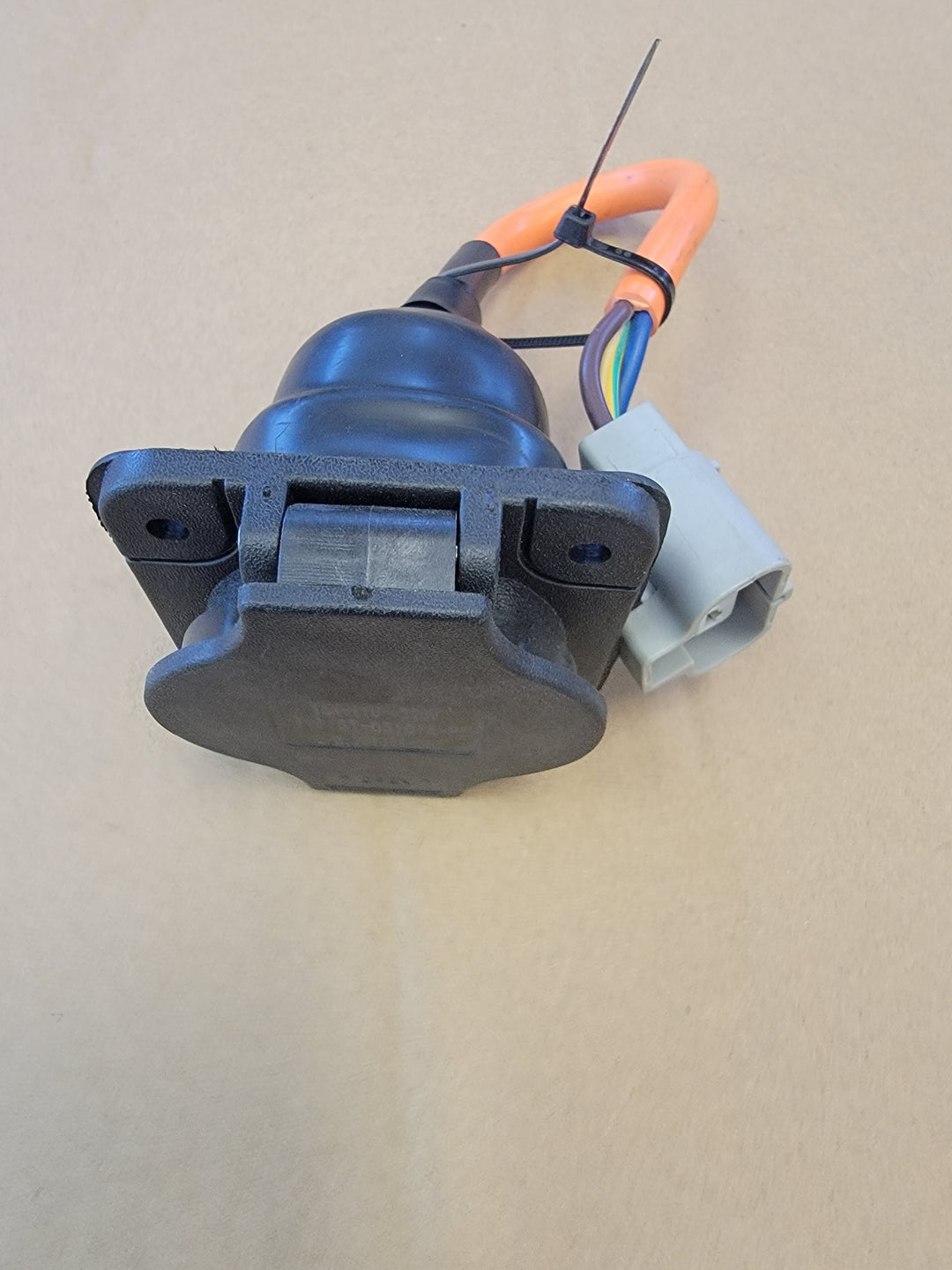 Evolution Golf Cart Charger Receptacle Fits Classic Plus, Classic Pro, Forrester Plus and Carrier Plus Models